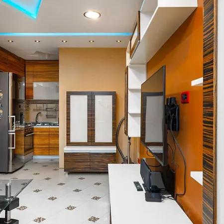 Апартаменты 1bd Next To Women's Market