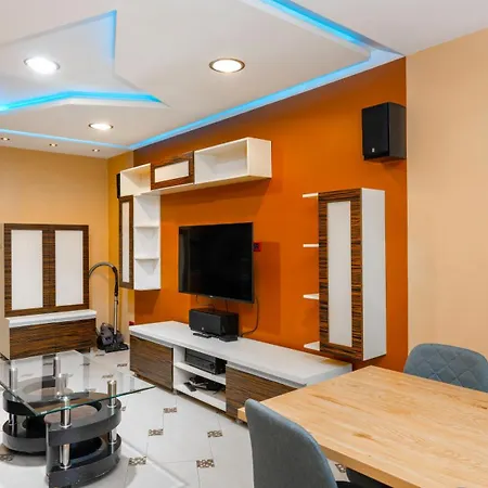 1bd Next To Women's Market Апартаменты София
