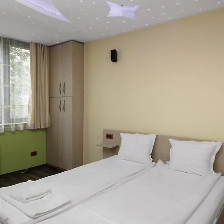 Апартаменты 1bd Next To Women's Market